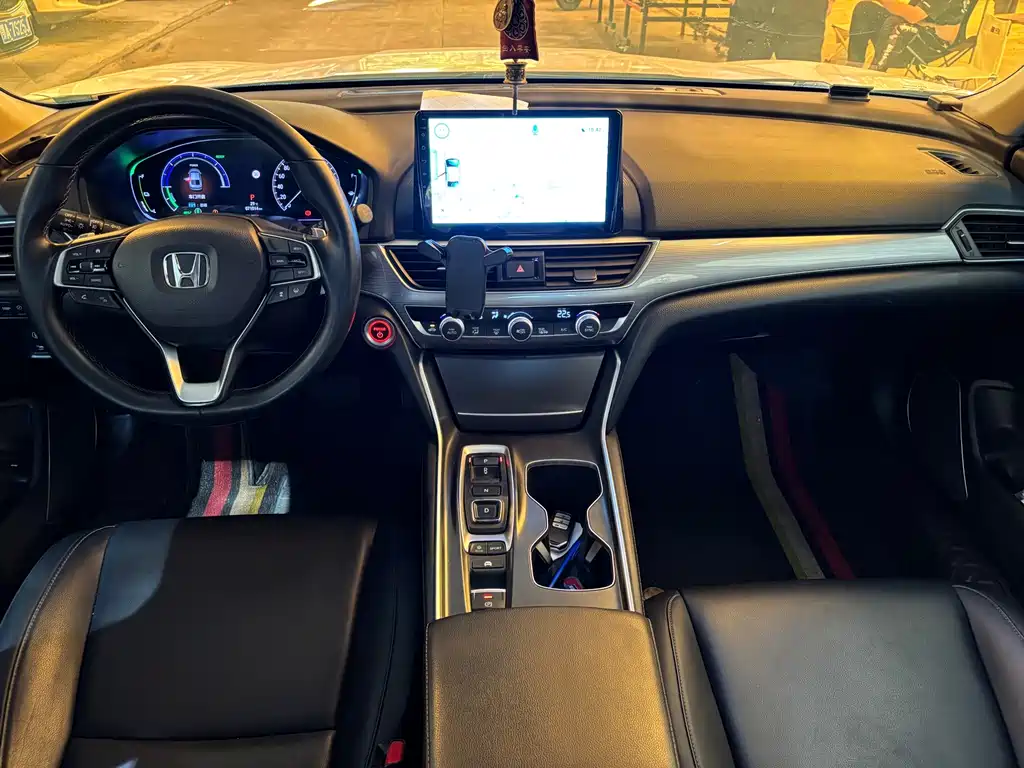 Honda Accord — миниатюра 6