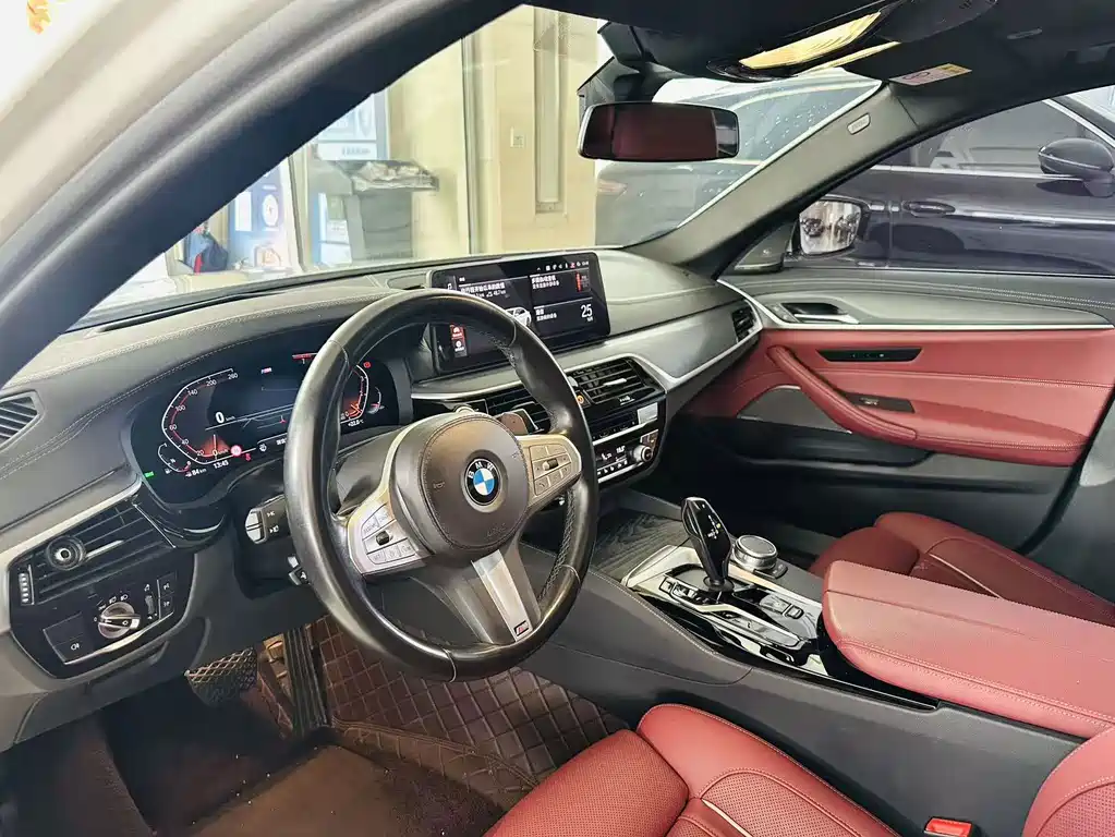 BMW 5 Series — миниатюра 5
