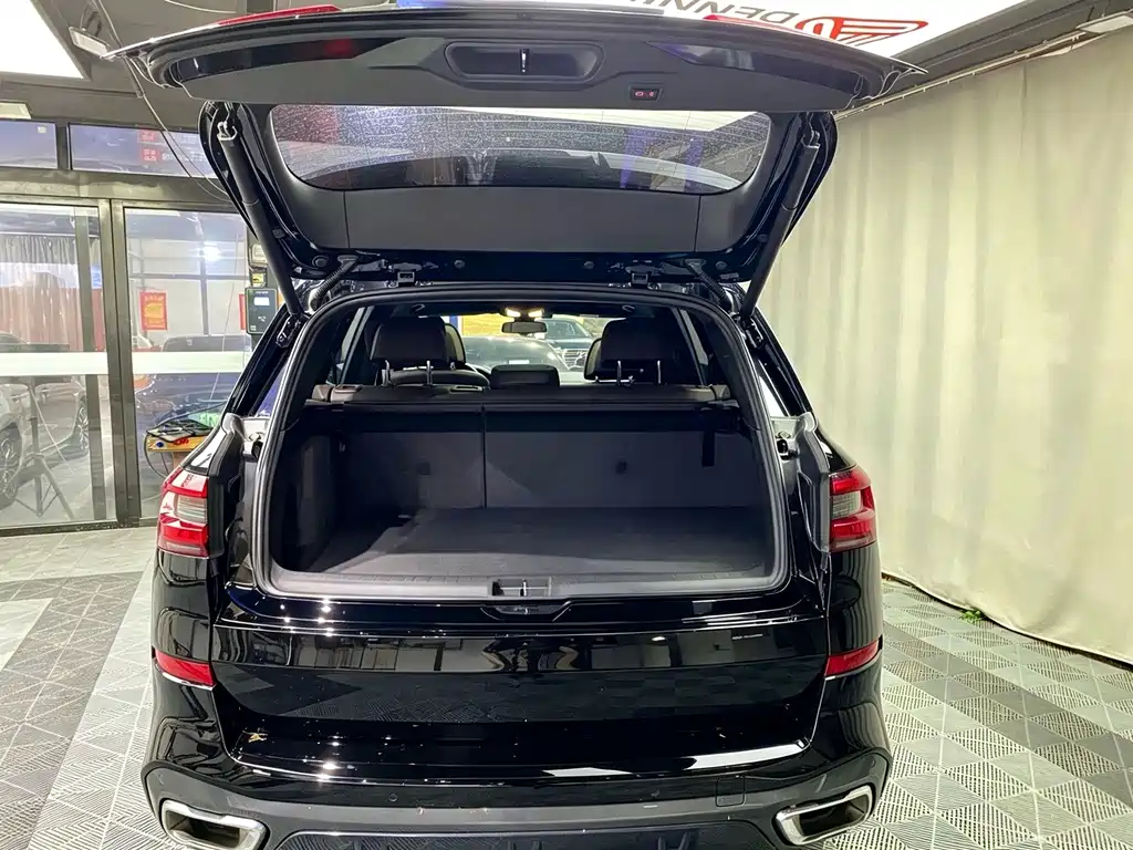 BMW X5 — миниатюра 17