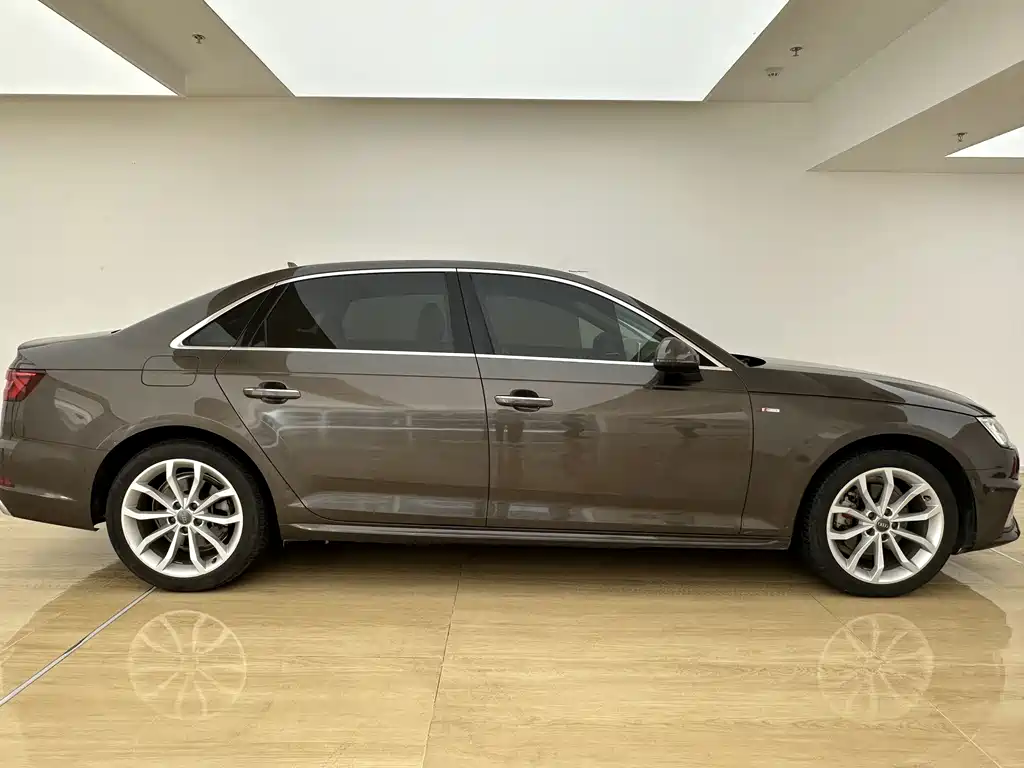 Audi A4L — миниатюра 3