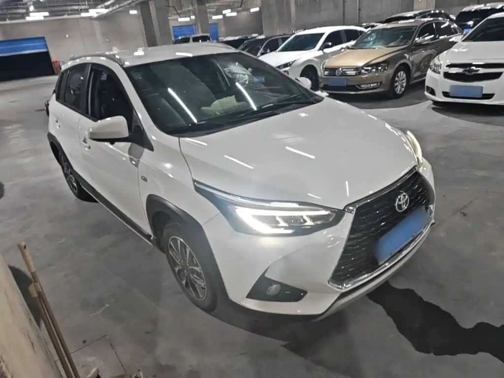 Toyota Yaris L — миниатюра 4