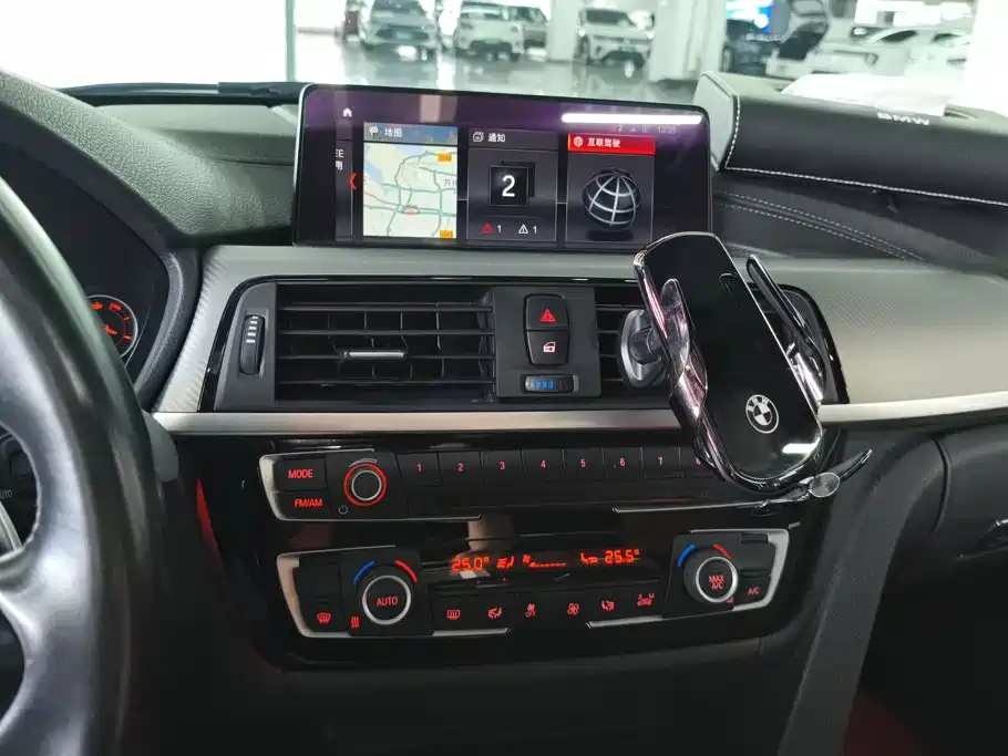 BMW 3 Series — миниатюра 13