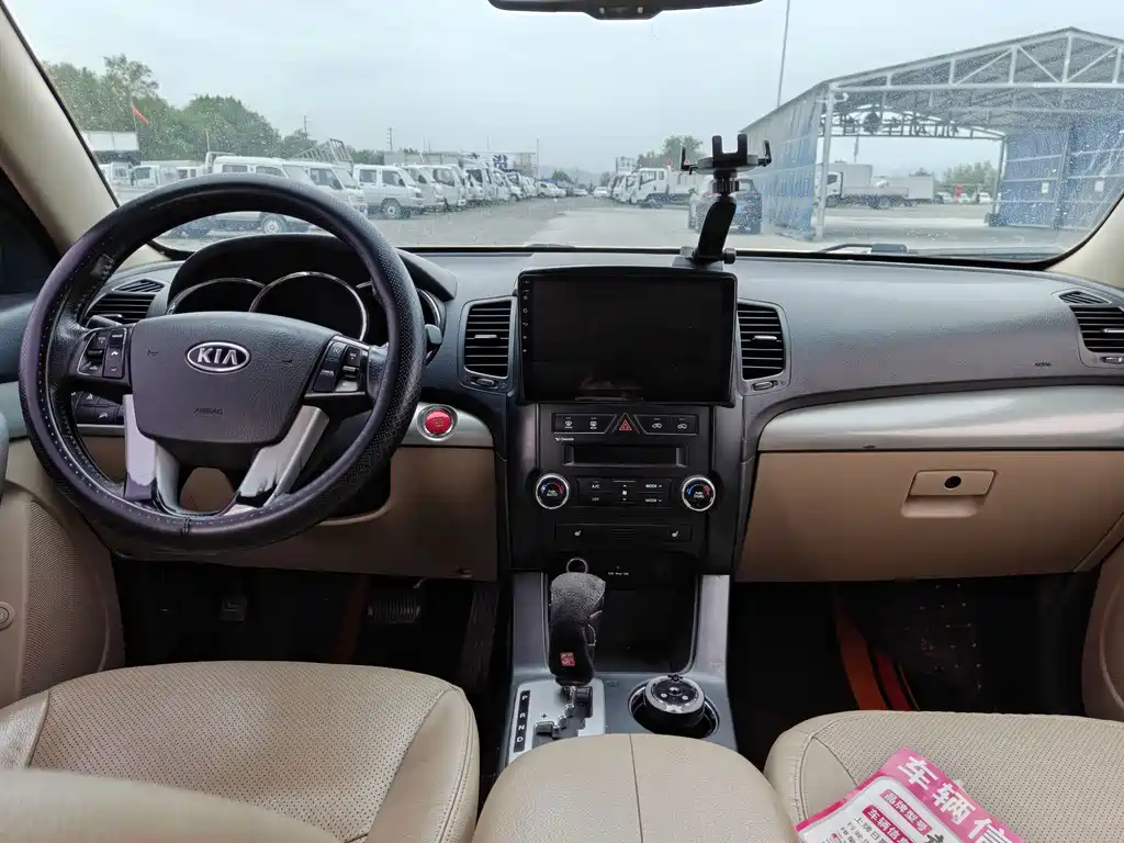 Kia Sorento — миниатюра 9