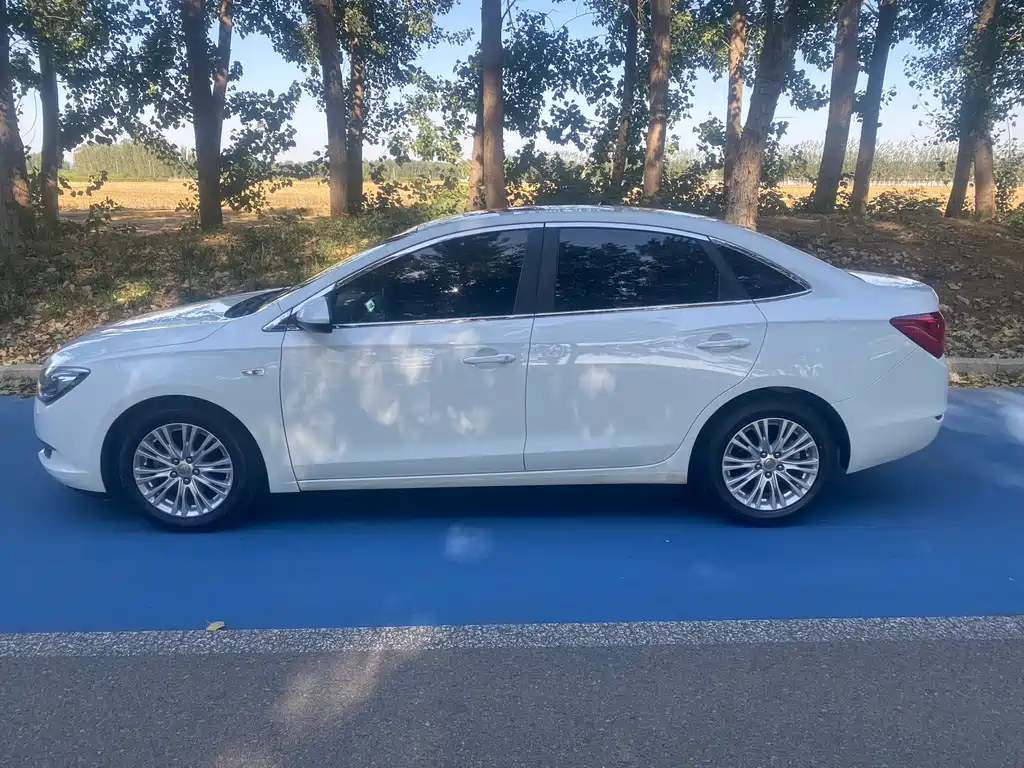 Buick Excelle — миниатюра 4
