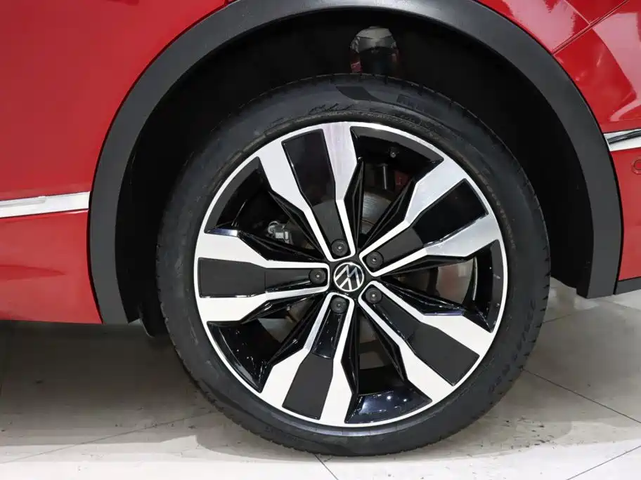 Volkswagen Tiguan X — миниатюра 20