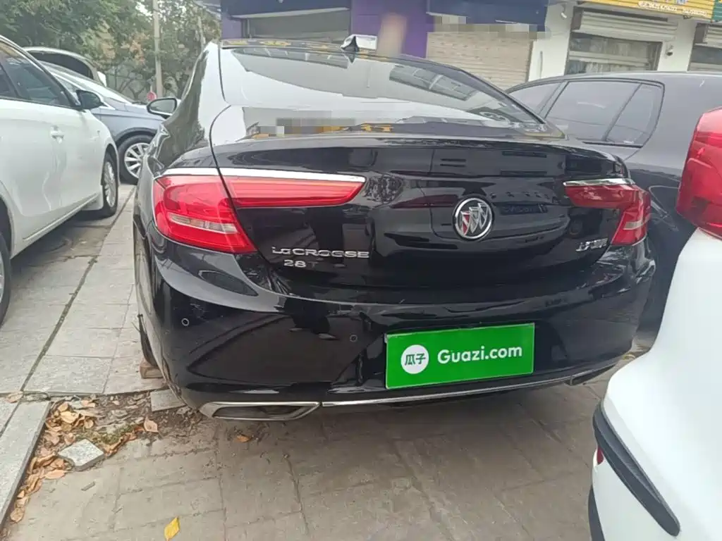Buick LaCrosse — миниатюра 6
