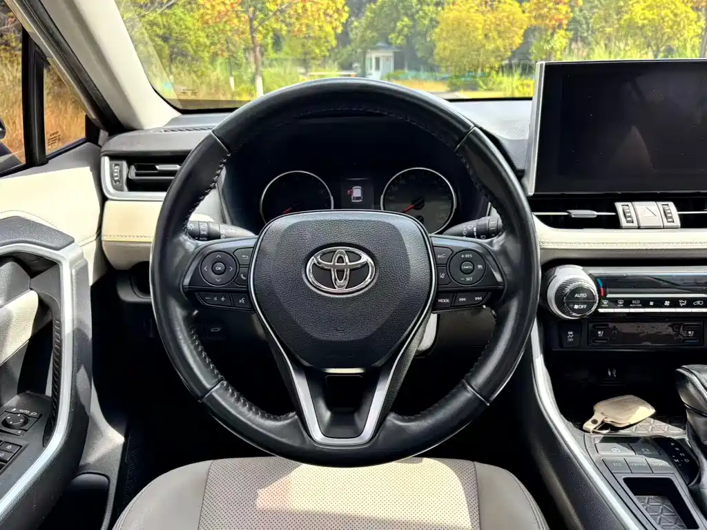 Toyota Wildlander — миниатюра 25