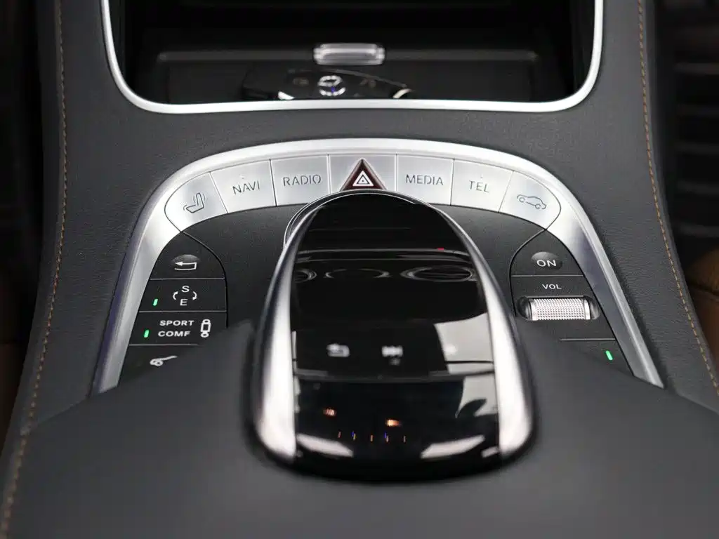 Mercedes-Benz S-Class — миниатюра 18