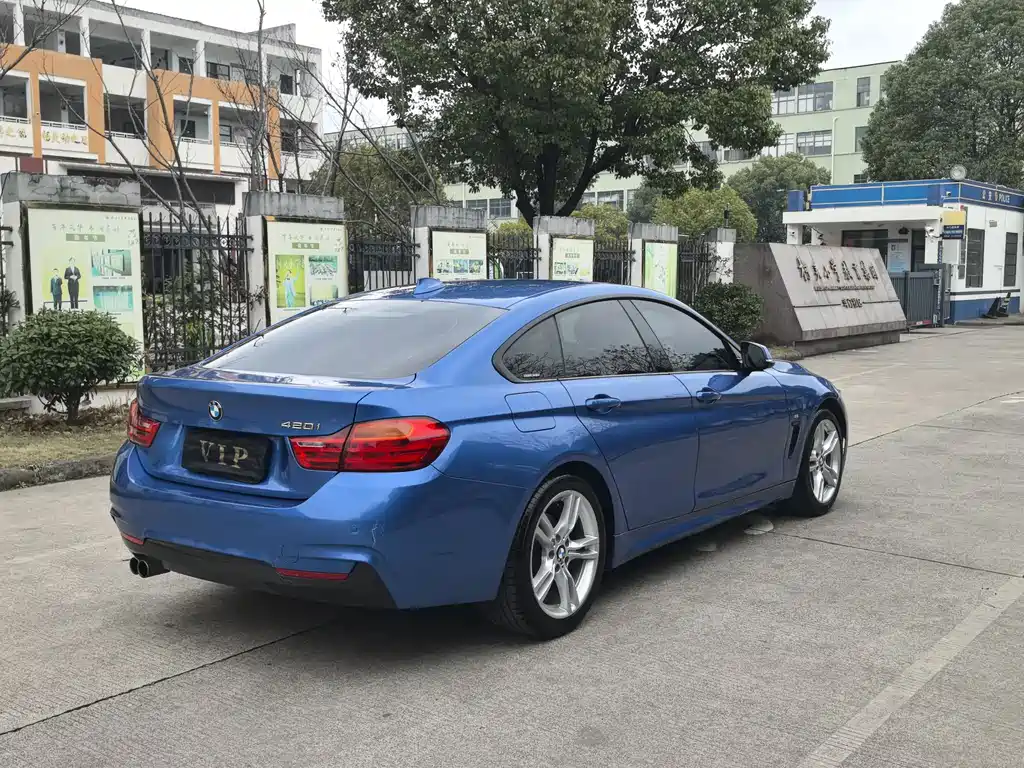 BMW 4 SERIES