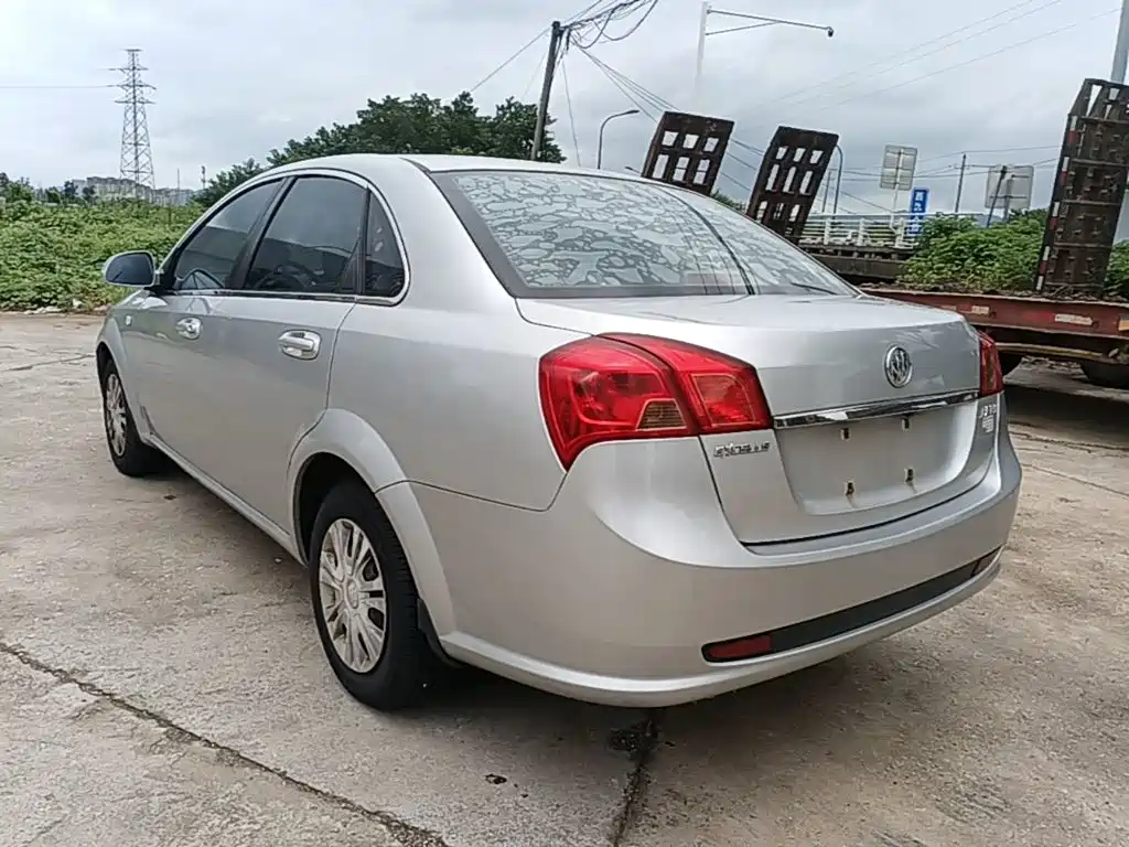 Buick Excelle — миниатюра 5