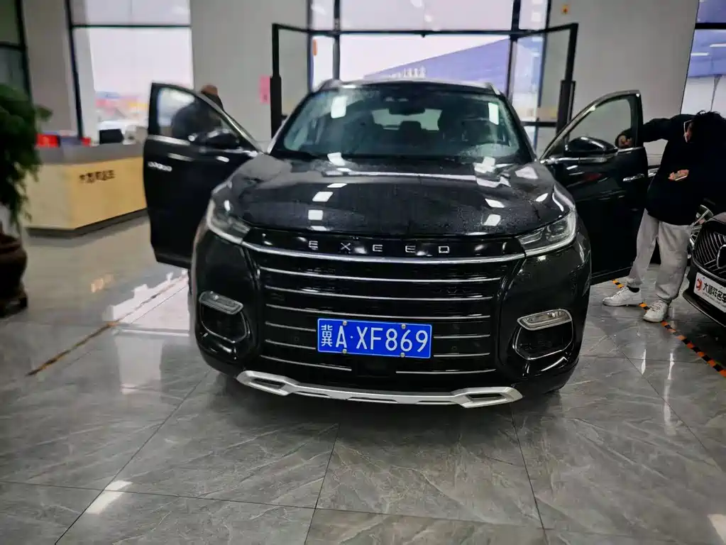 Exeed Lingyun — миниатюра 2