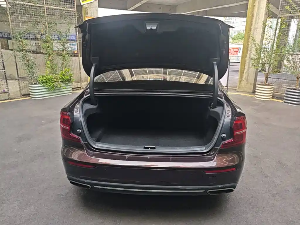 Volvo S60 — миниатюра 19