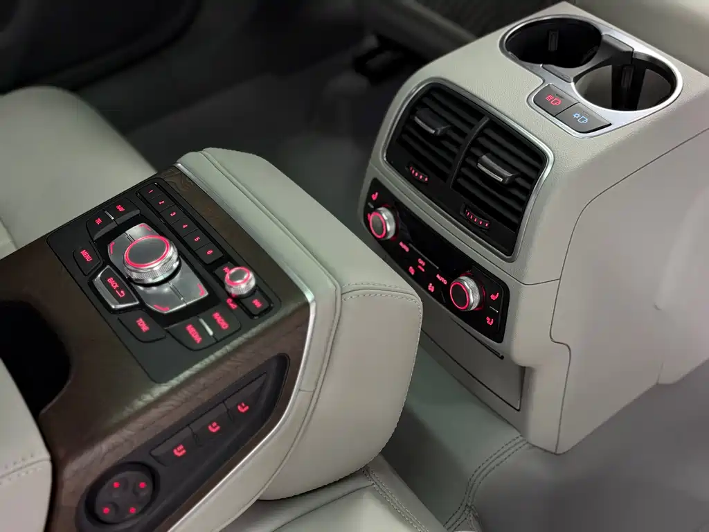 Audi A6L — миниатюра 27