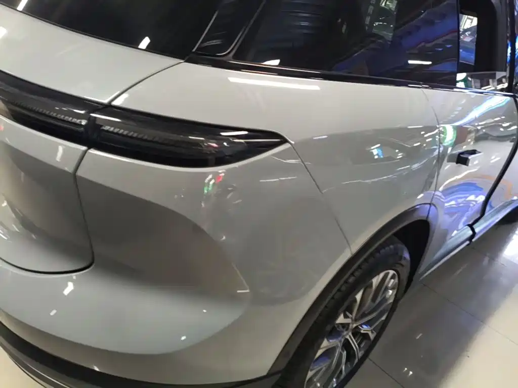 NIO ES6 — миниатюра 8
