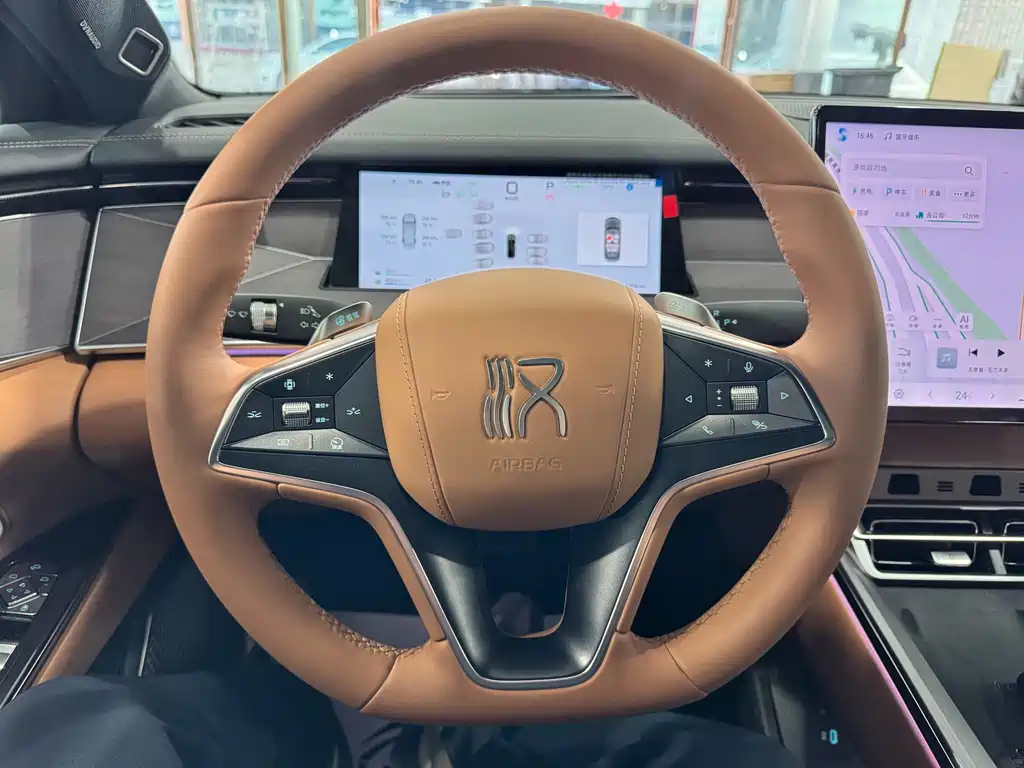 BYD Хань Ли — миниатюра 13