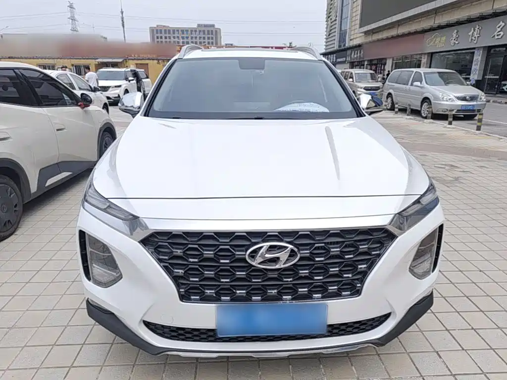 Hyundai Santa Fe — миниатюра 3
