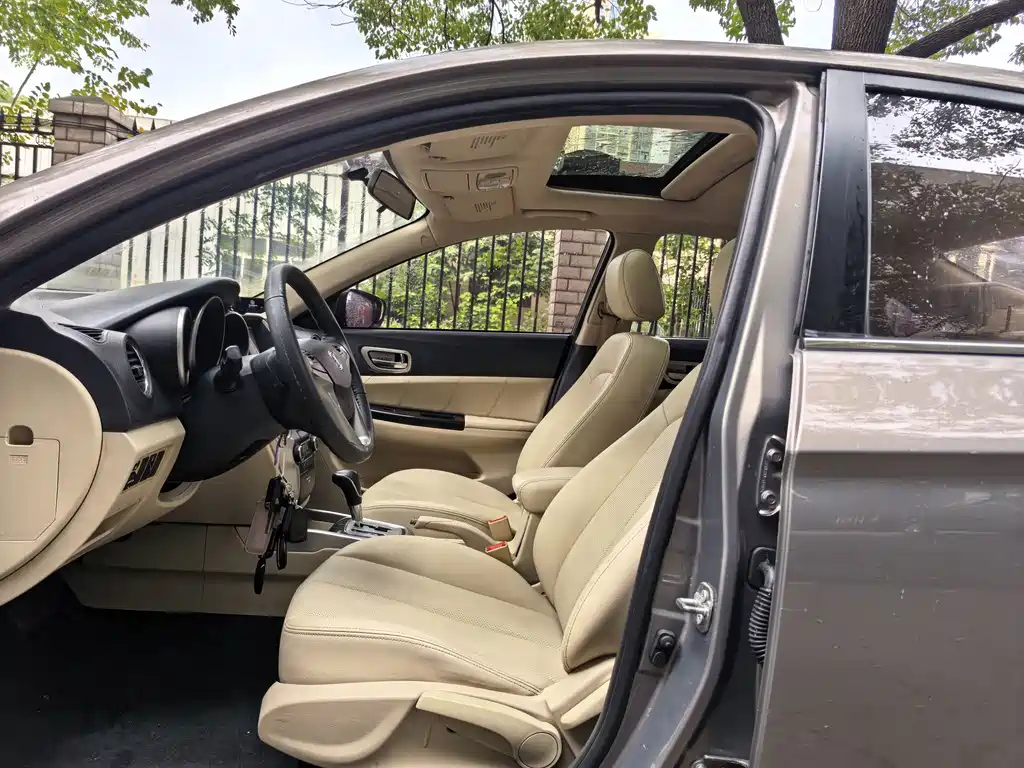 Changan Eado — миниатюра 5