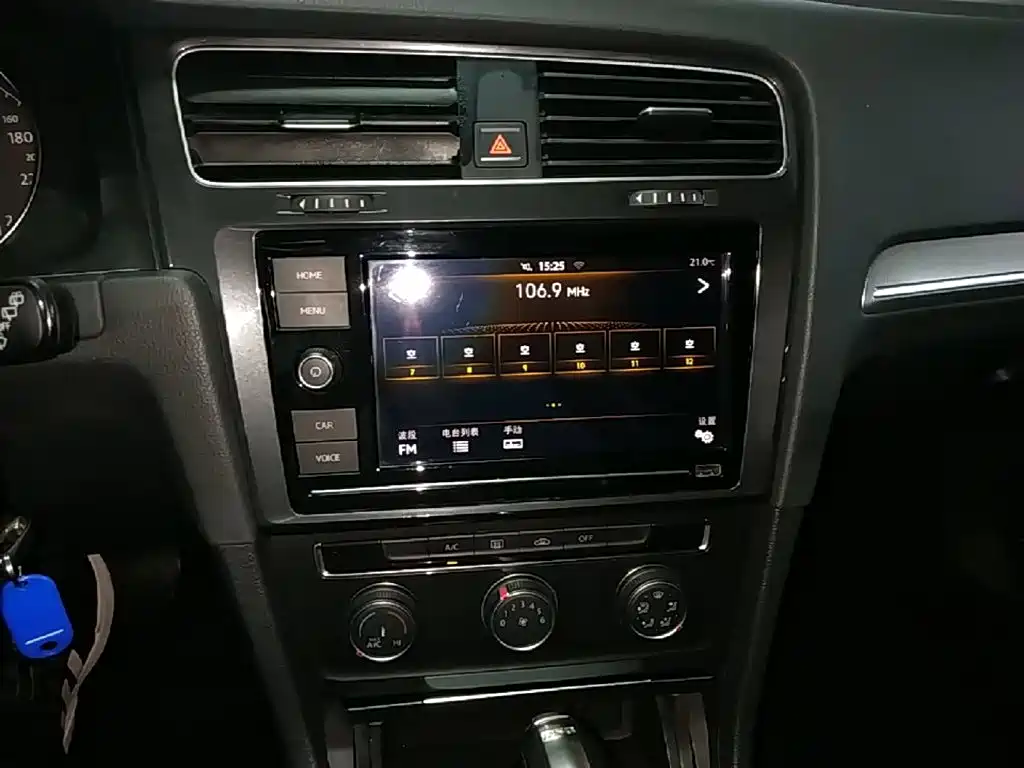 Volkswagen Golf — миниатюра 13