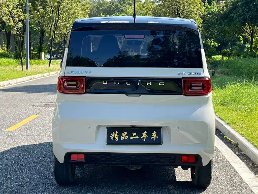 Wuling MINIEV — миниатюра 13