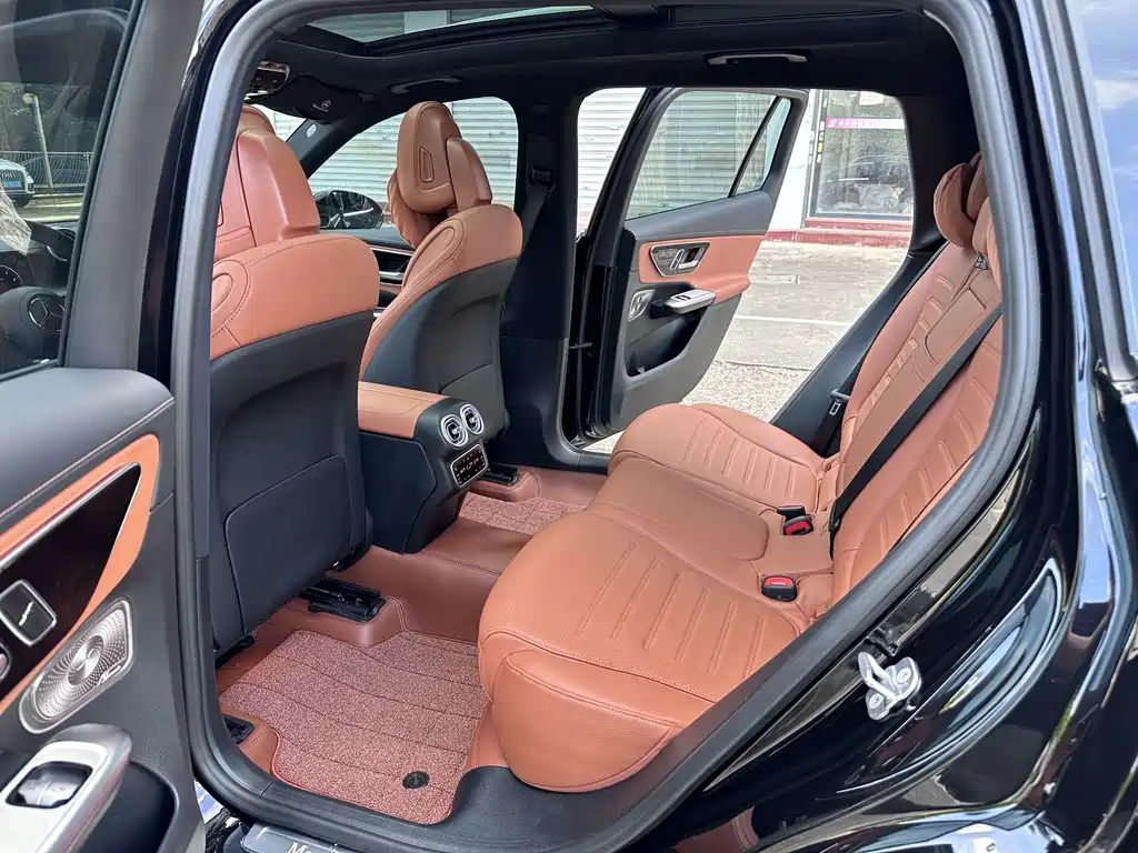 Mercedes-Benz GLC — миниатюра 8