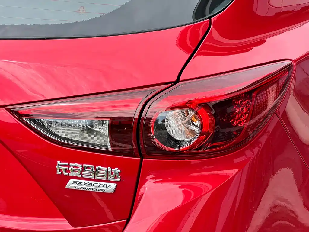 Mazda 3 Axela — миниатюра 18