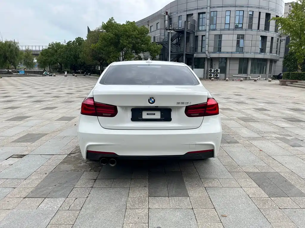 BMW 3 Series — миниатюра 10