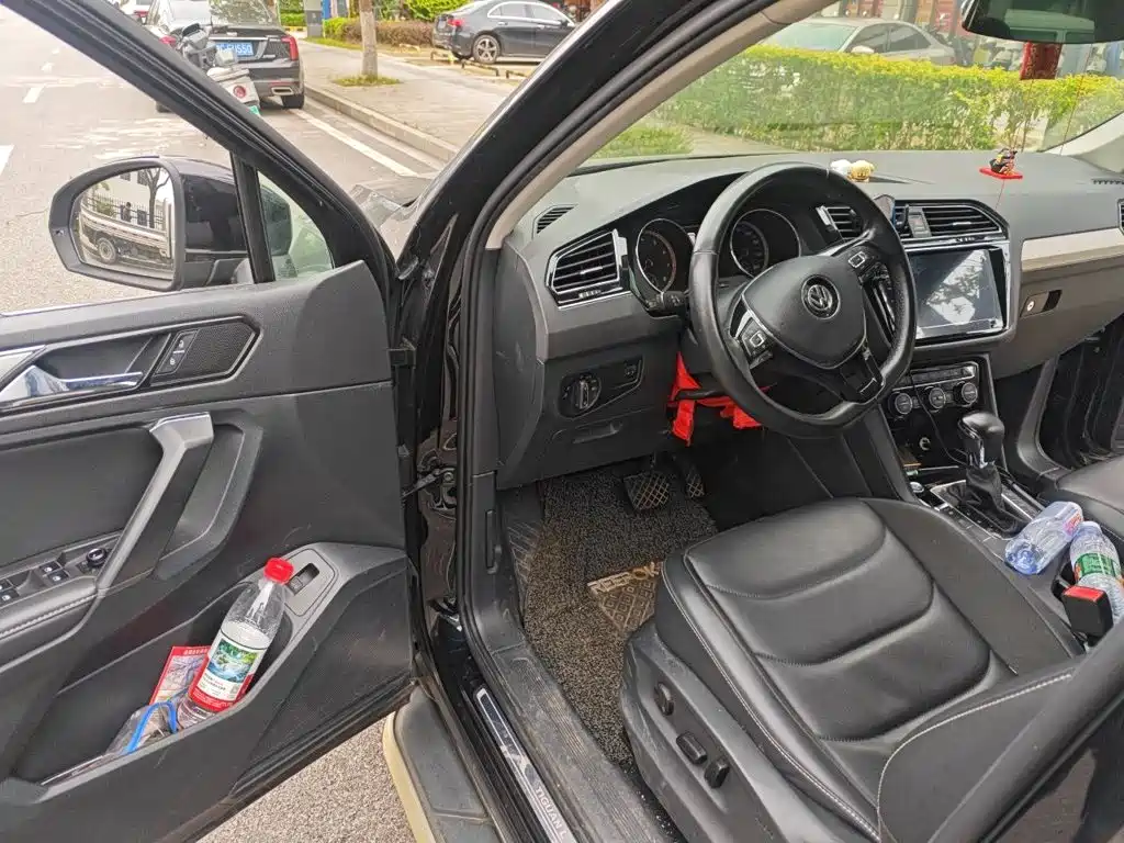 Volkswagen Tiguan L — миниатюра 12
