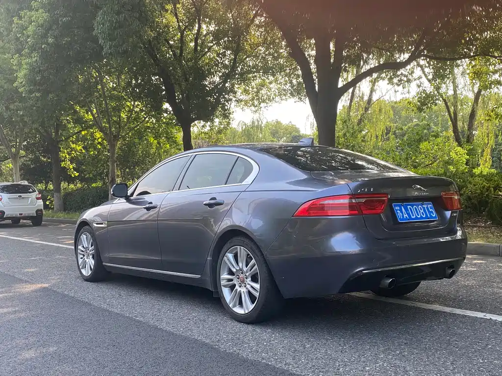 Jaguar XEL — миниатюра 3