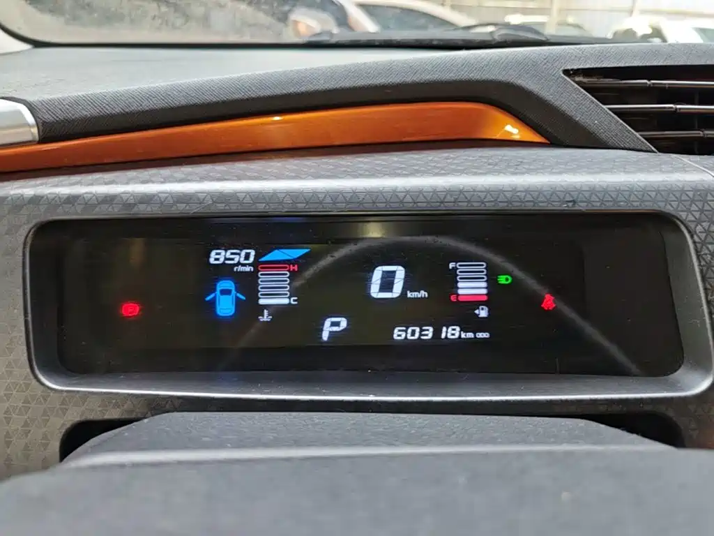 Geely Vision X1 — миниатюра 12