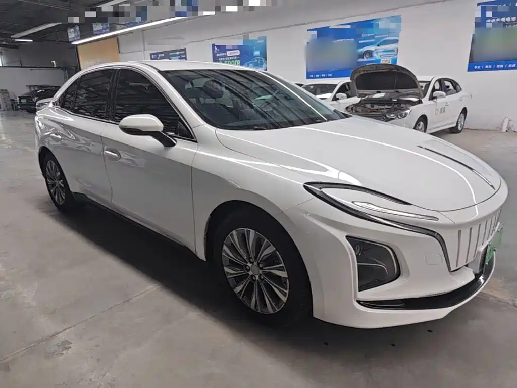 Hongqi Hongqi E-QM5 — миниатюра 4