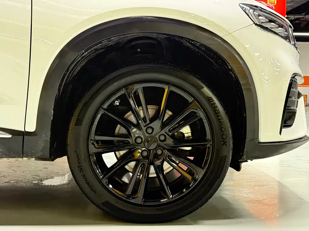 Geely Xingyue — миниатюра 28
