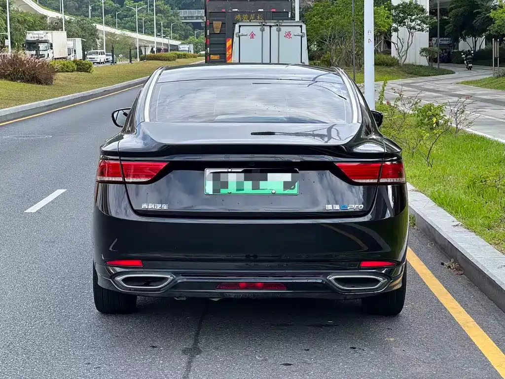 Geely Borui Hybrid — миниатюра 6