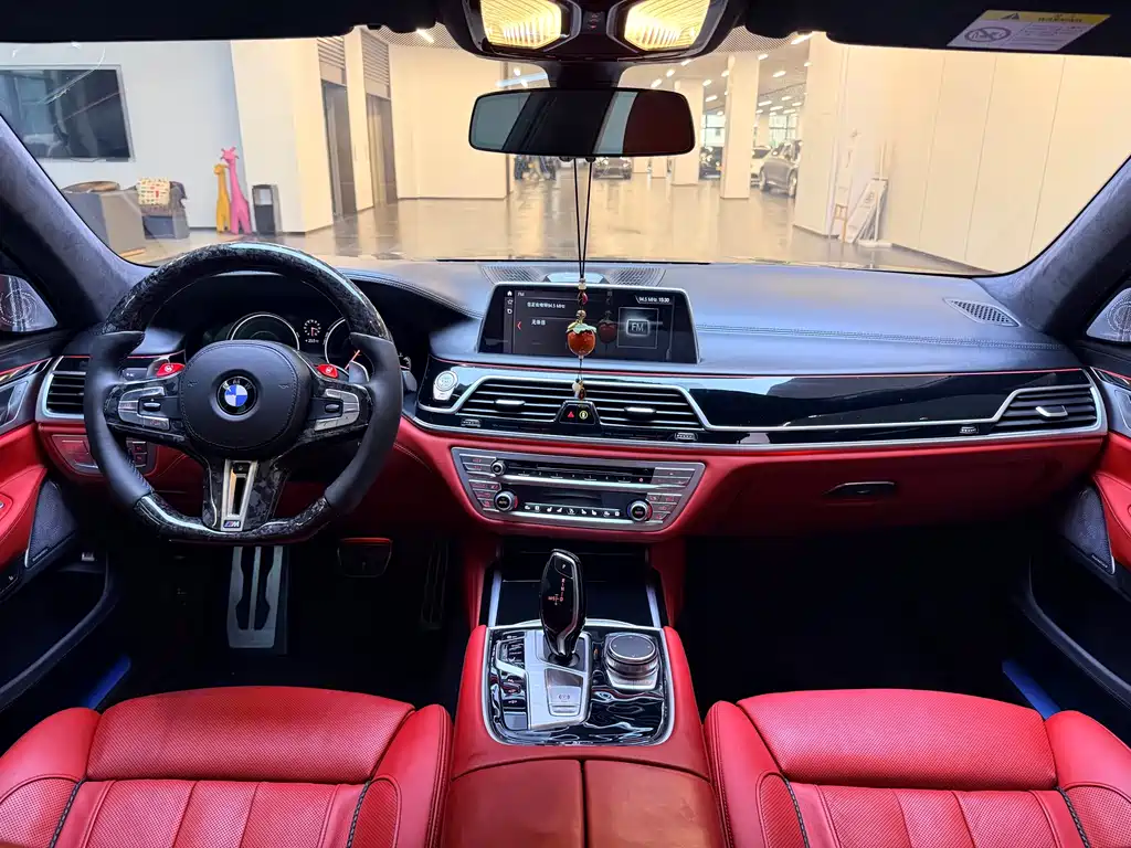 BMW 7 Series — миниатюра 15