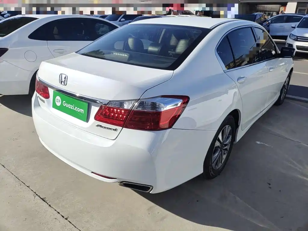 Honda Accord — миниатюра 7