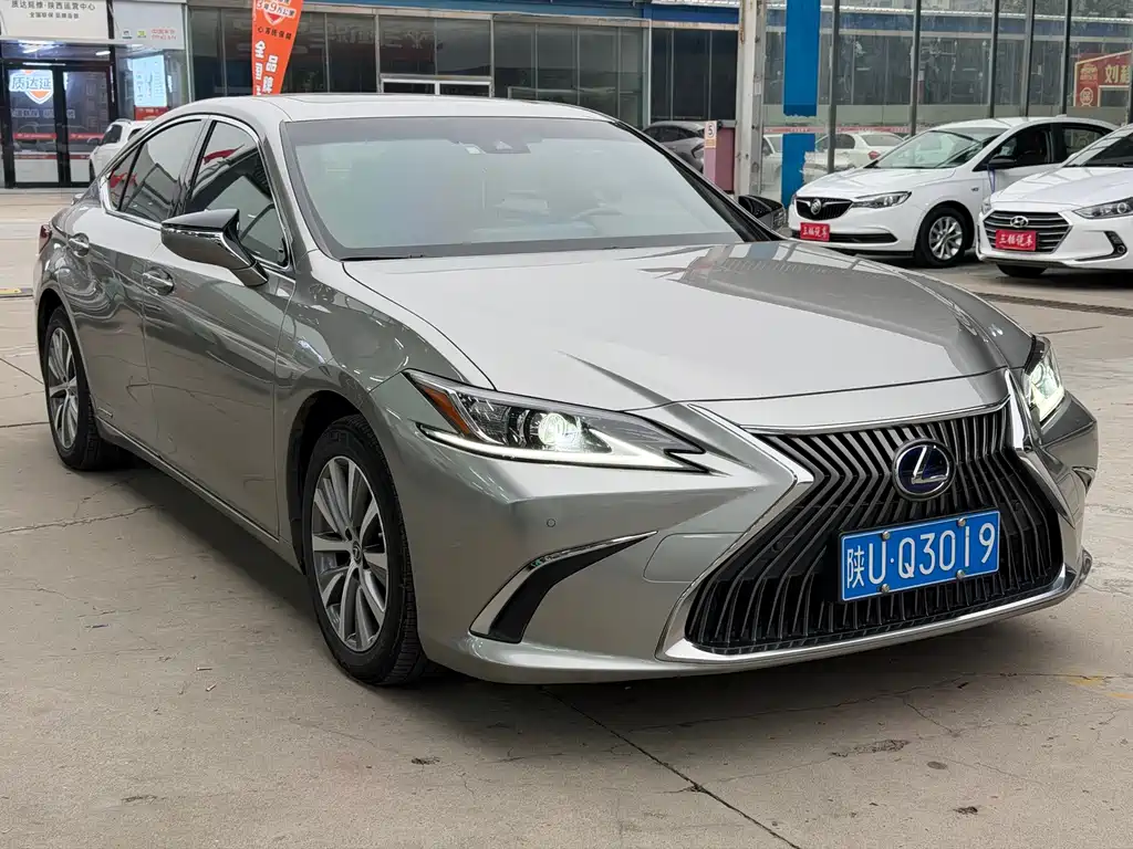 Lexus ES — миниатюра 3