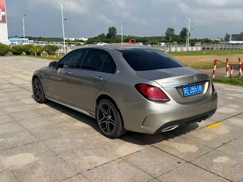 Mercedes-Benz C-Class — миниатюра 7