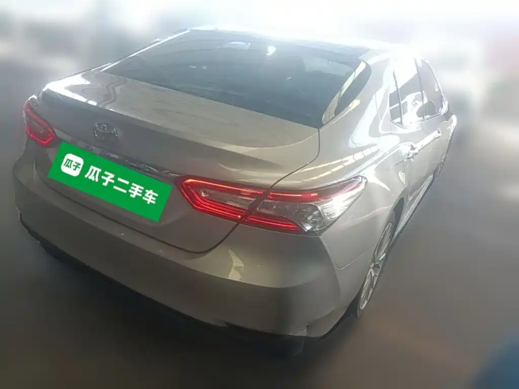 Toyota Camry — миниатюра 10
