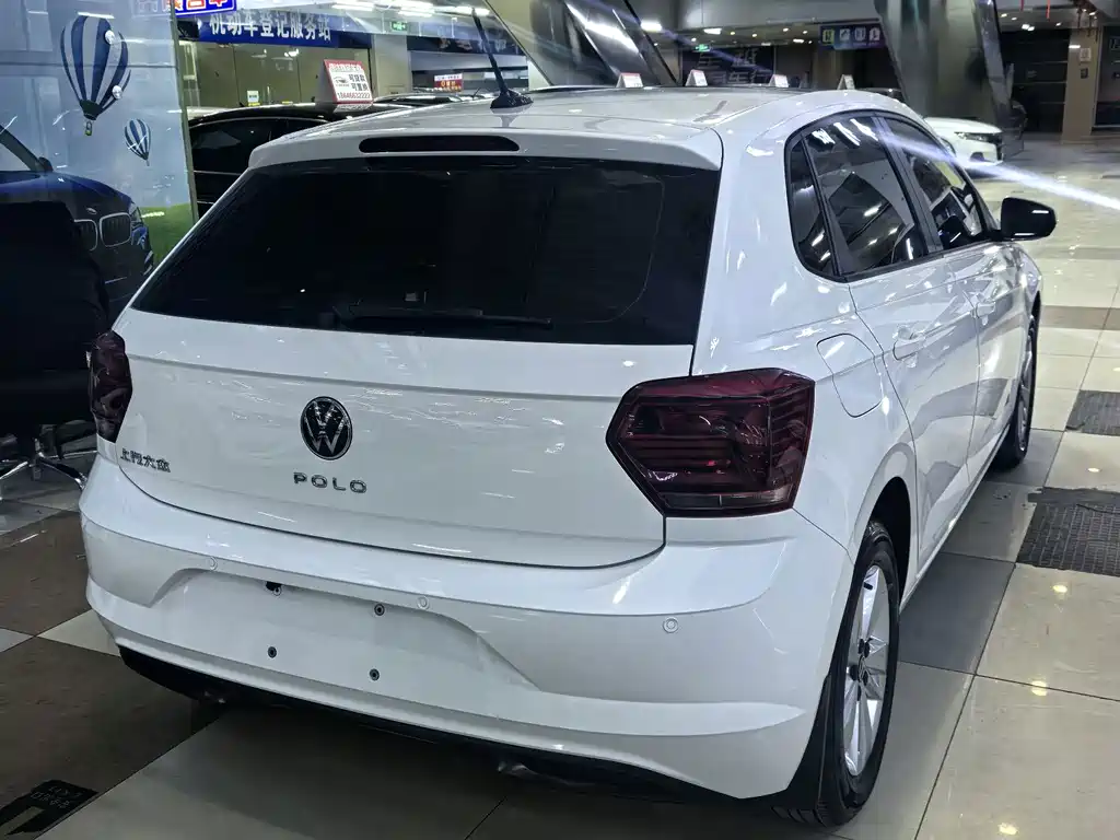 Volkswagen Polo — миниатюра 14