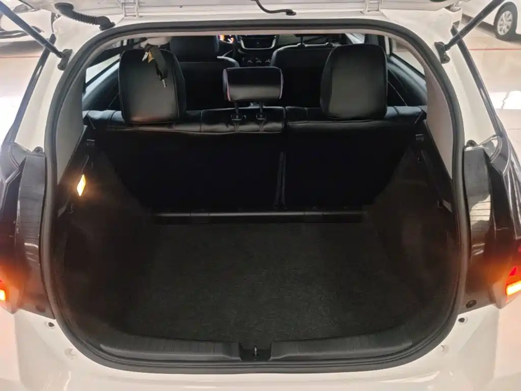 Toyota Yaris L — миниатюра 19