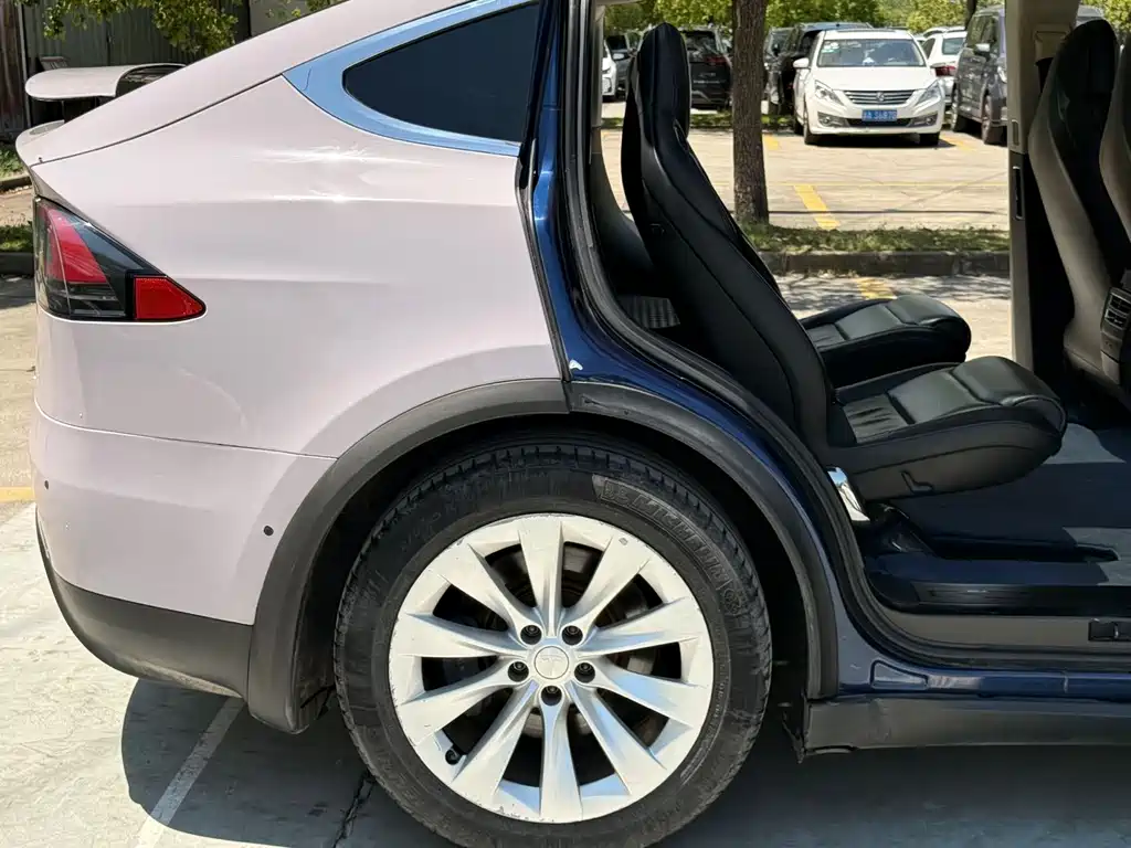 Tesla Model X 2016 Model X 75D