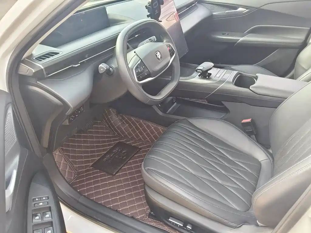 Changan Yida — миниатюра 7