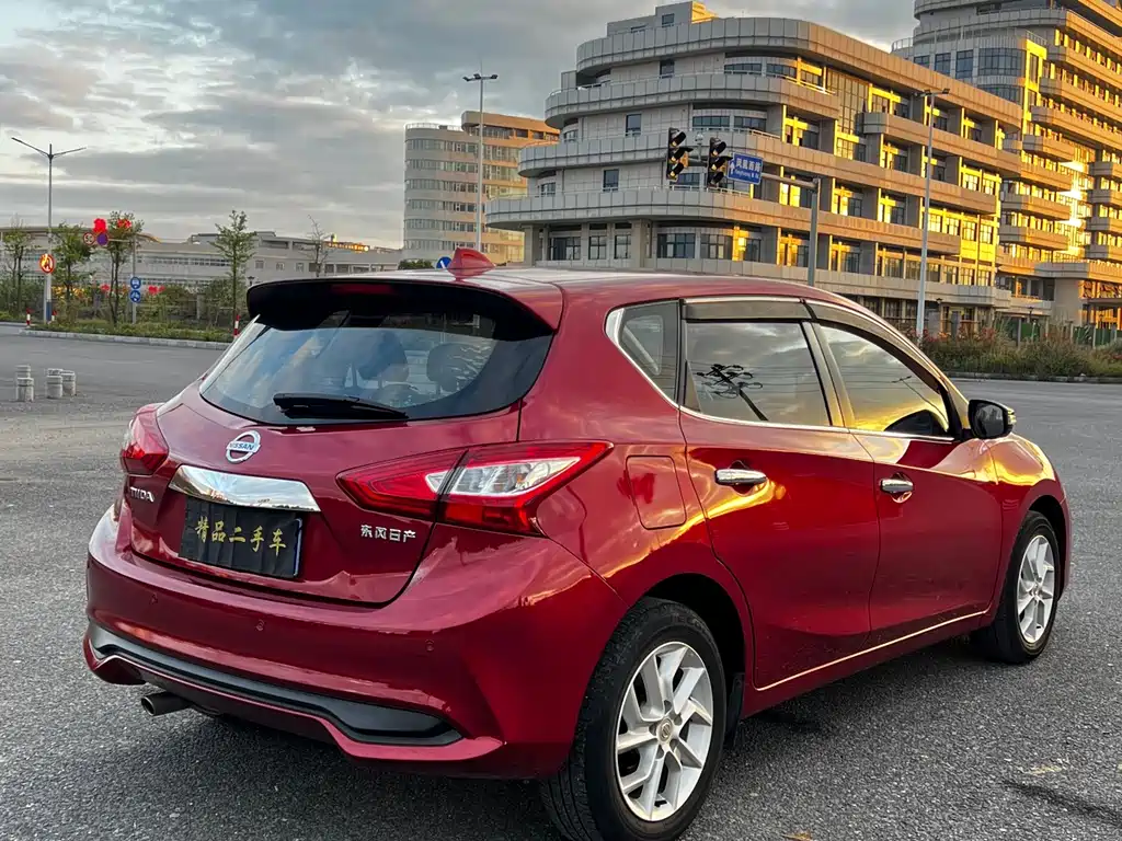 Nissan Tiida 2021 1.6L CVT