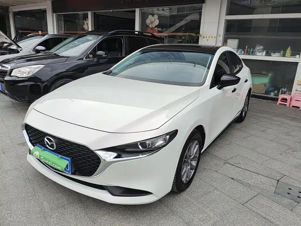 Mazda 3 Axela 2023