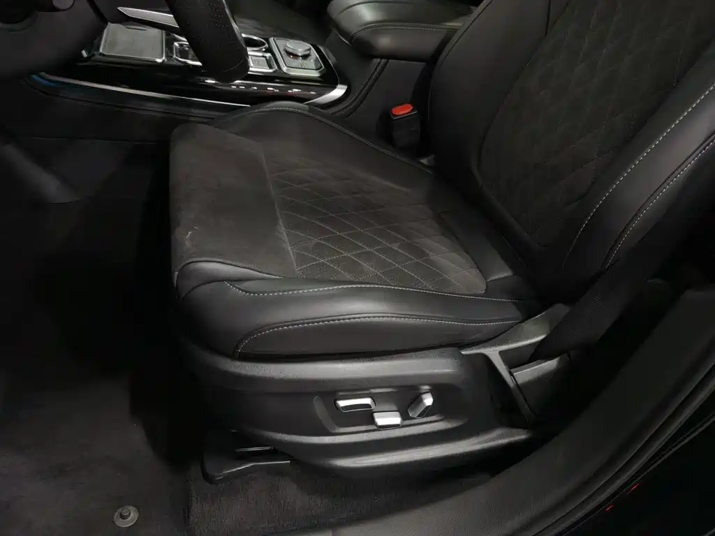 Hongqi Hongqi HS7 — миниатюра 20