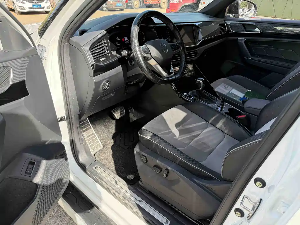 Volkswagen TayronX X 2020 380TSI Flagship Smart Connect