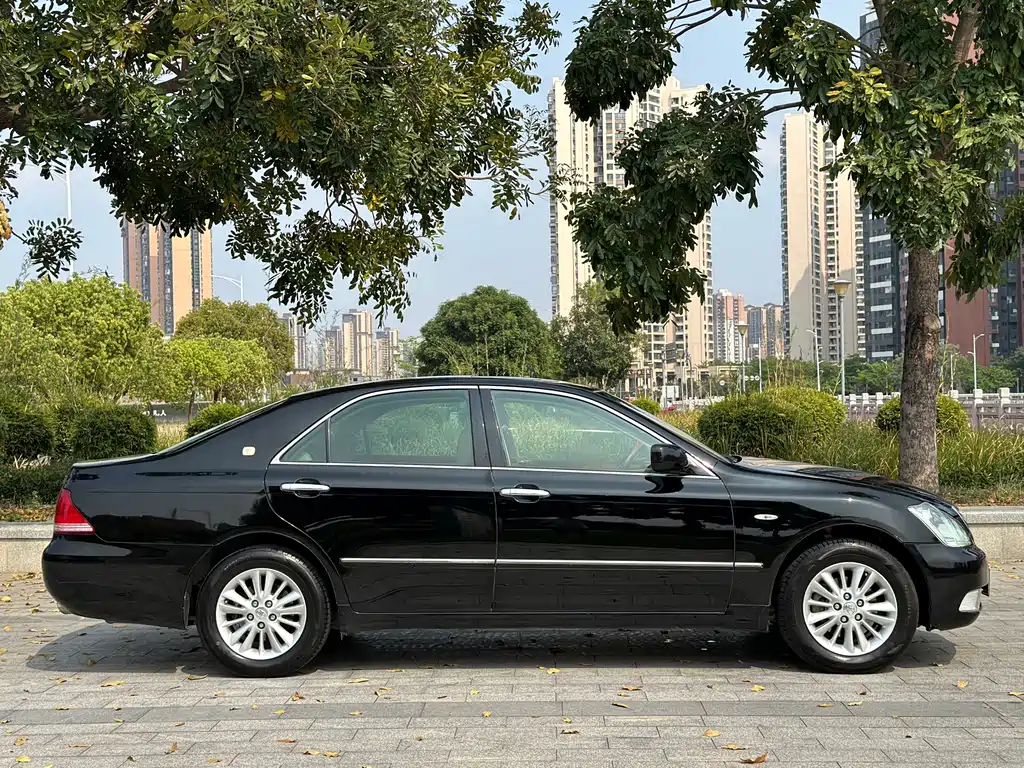 Toyota Crown 2007 2.5L Royal
