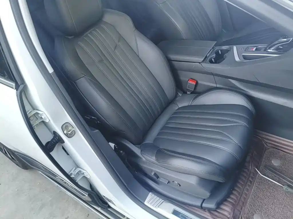 Peugeot 5008 — миниатюра 25
