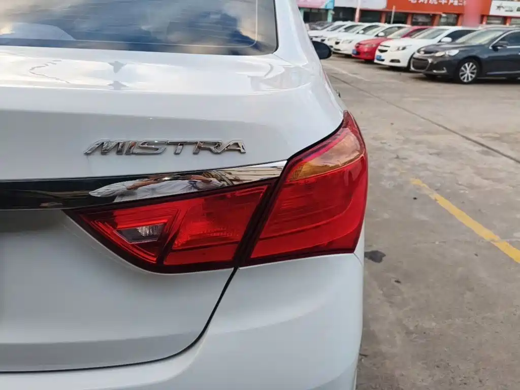 Hyundai Mistra — миниатюра 8