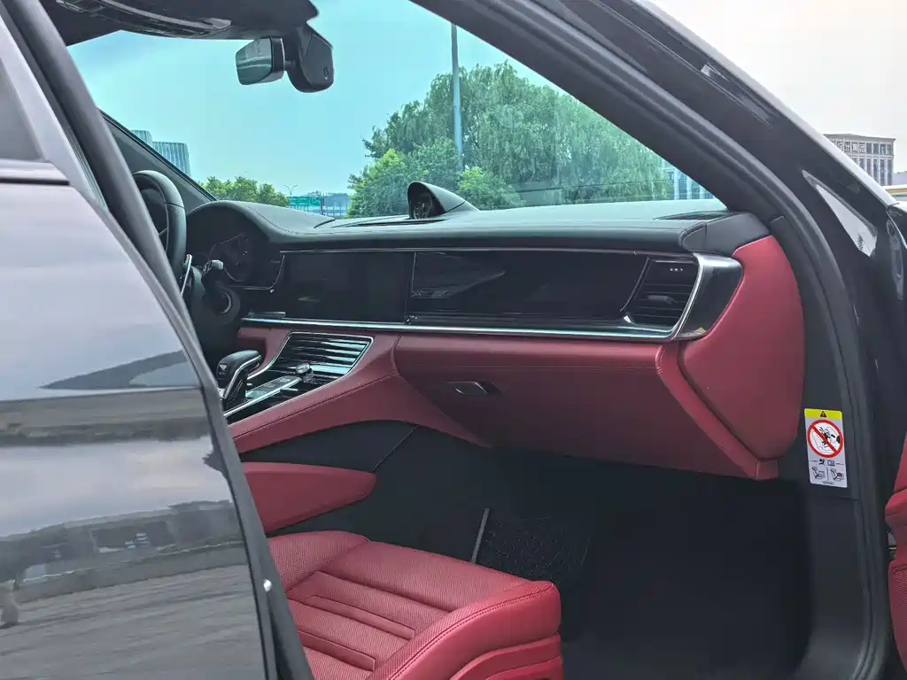 Porsche Panamera — миниатюра 6