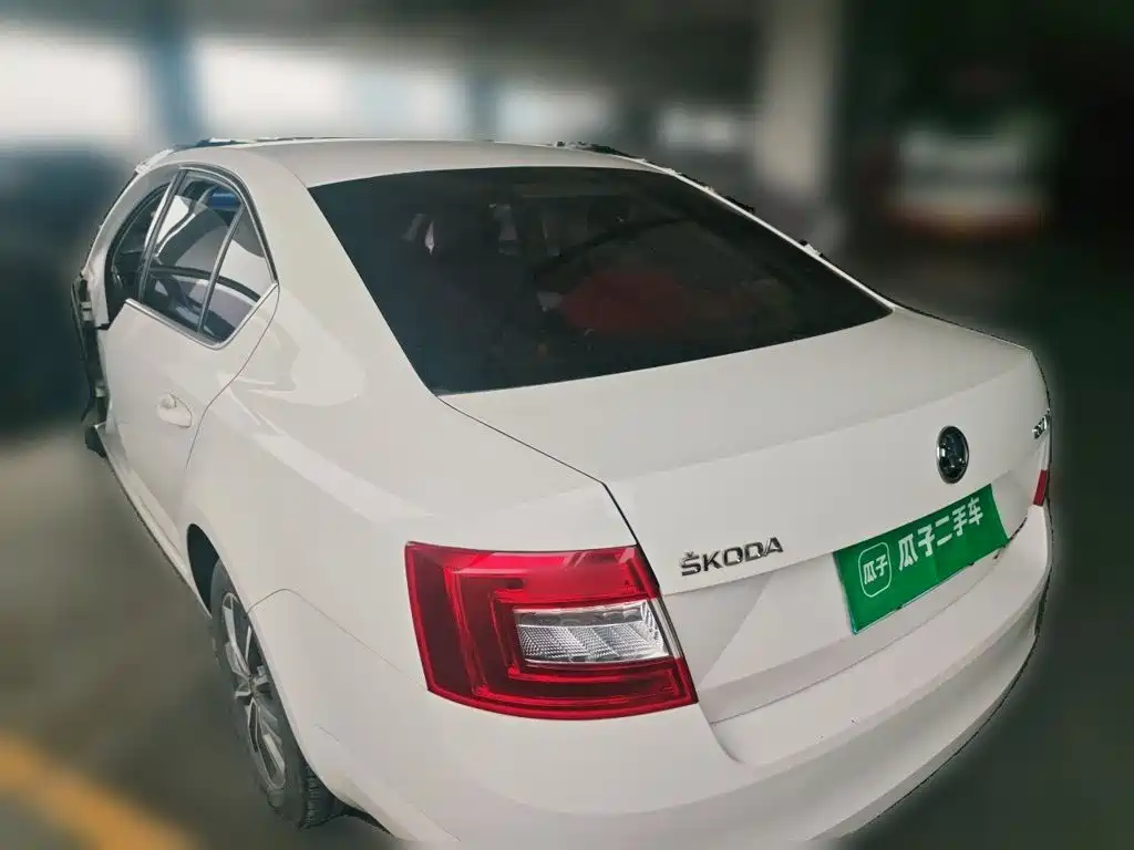 Skoda Octavia — миниатюра 4